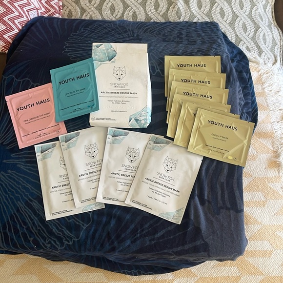 Snow fox 4 arctic breeze masks. 6 Youth Haus lip masks 2 other Youth Haus masks - Picture 1 of 5